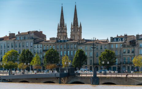 Facades bordelaises depuis le fleuve©Vincent Bengold
