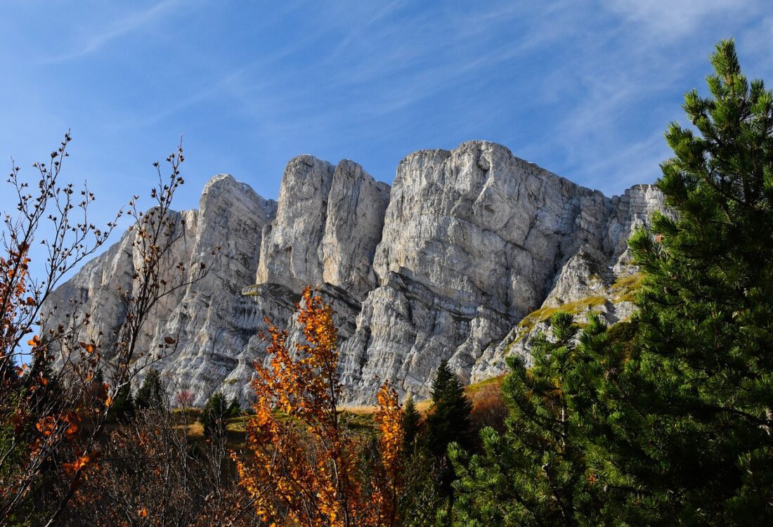 Isere dept. mountain-5995842_1280
