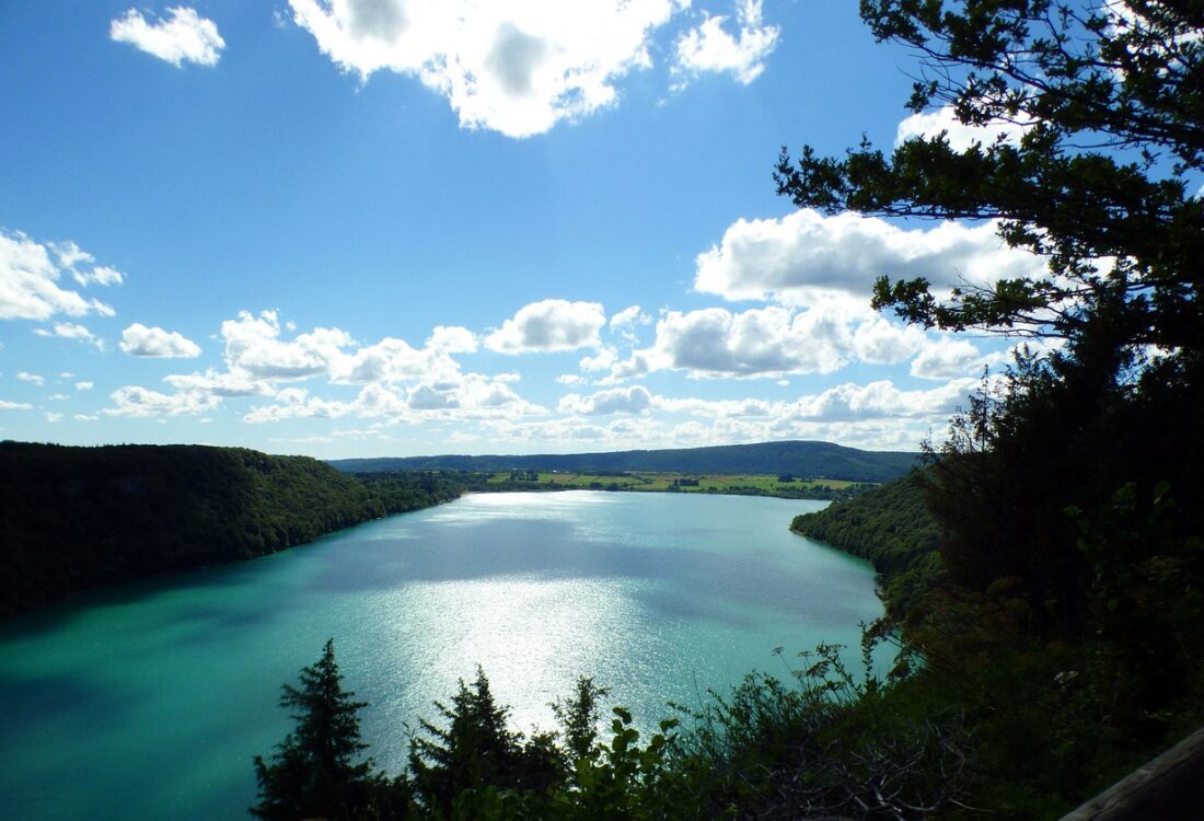 Jura dept lake-5382903_1280