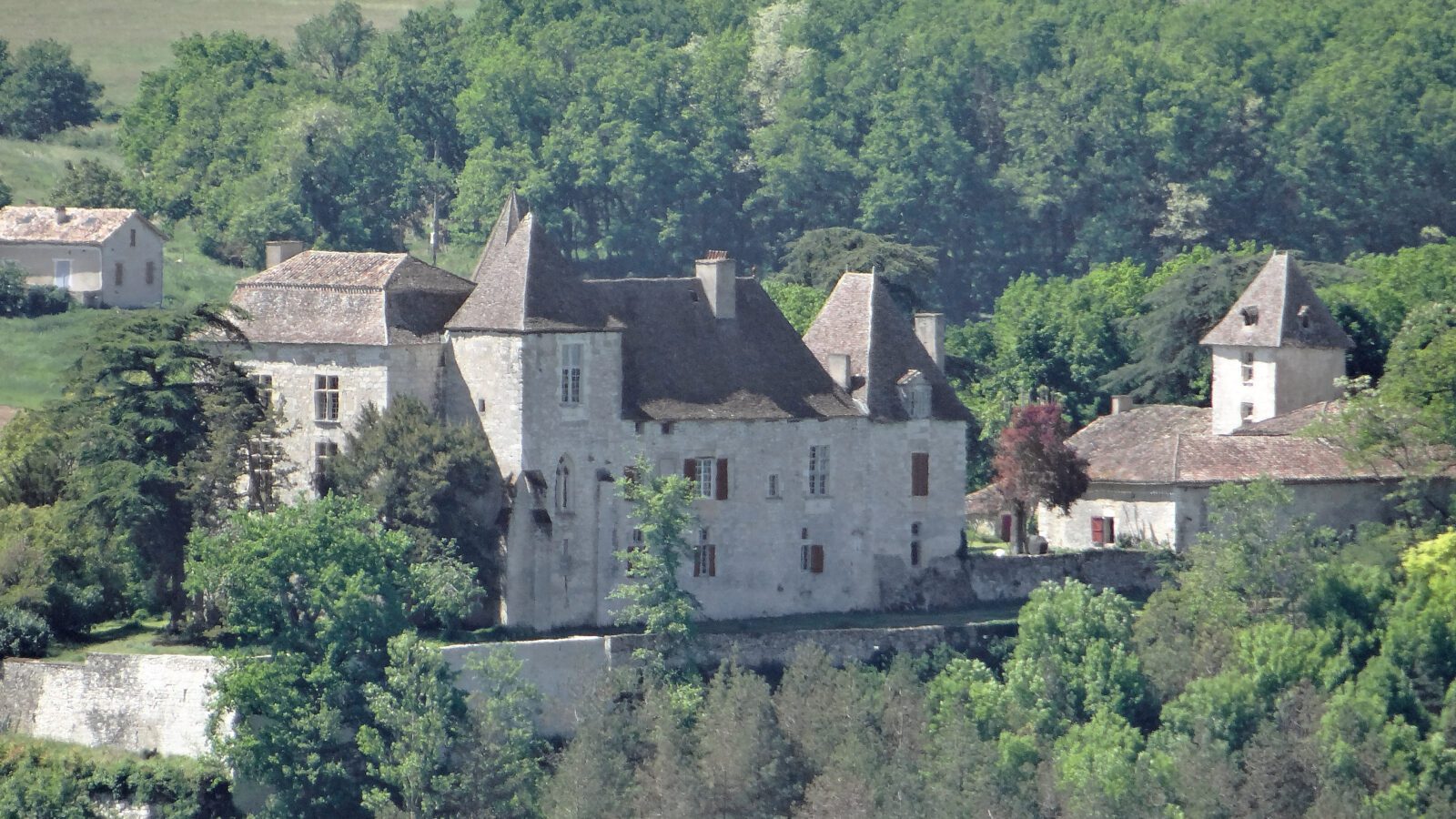Lot-et-Garonne dept Monflanquin_-_Château_de_Roquefère_-5