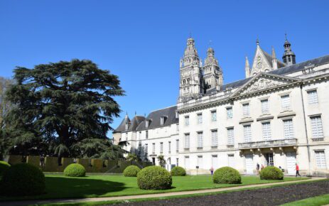 Musée_des_Beaux-Arts_de_Tours_extérieur_09